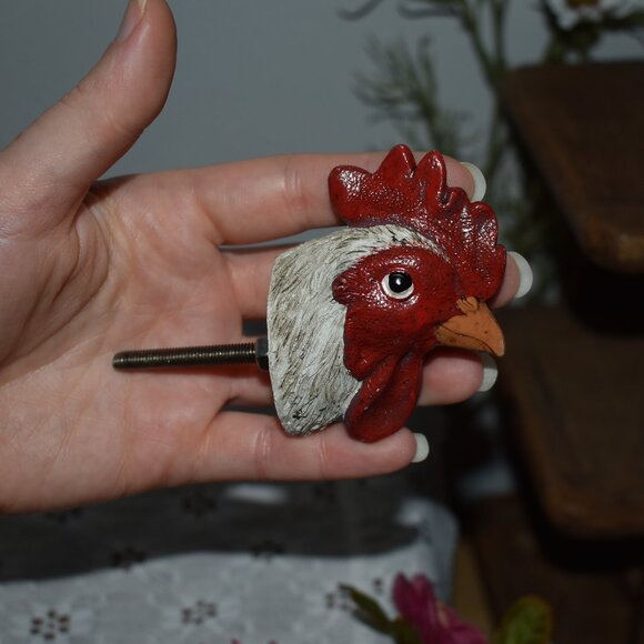 Rustic Country Farmhouse Resin Rooster Chicken Animal Drawer Knob - Picture 2 of 8
